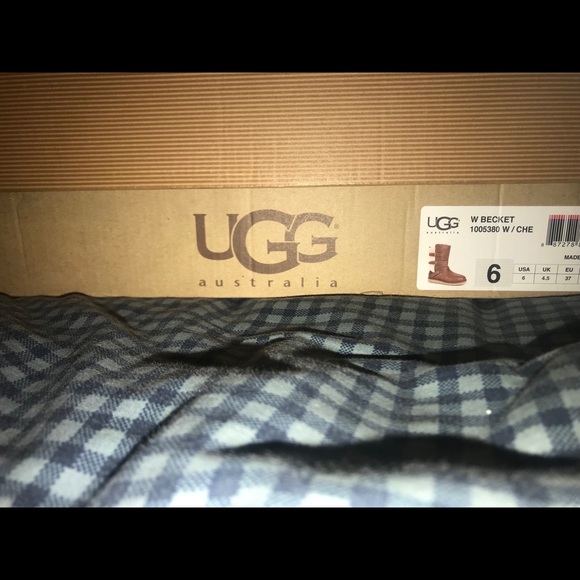 ๐๐๐๐ uggs never worn - Picture 3 of 6